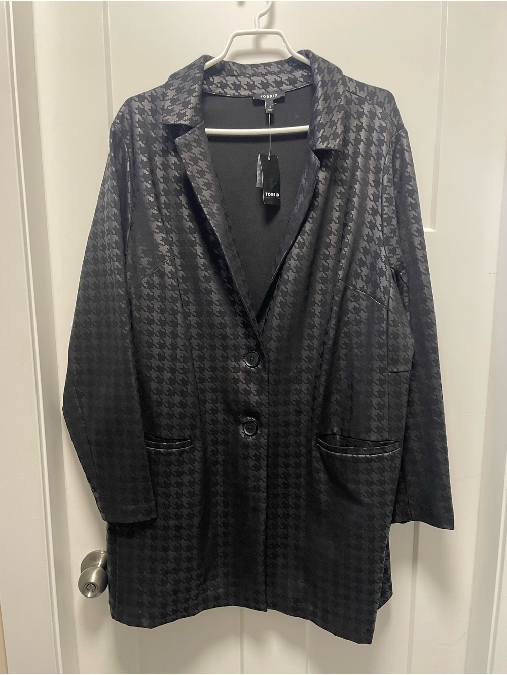 NWT Torrid Houndstooth Satin Blazer Jacket